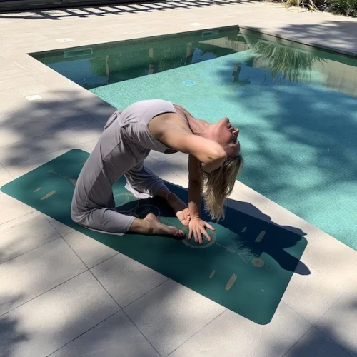 Choisir son tapis de yoga avec Yogom