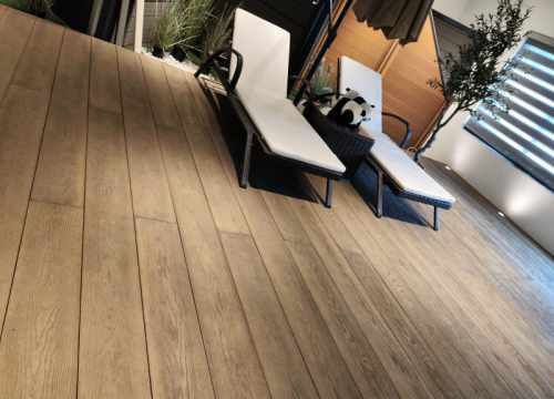 Visuel Prestige Board dans une maison