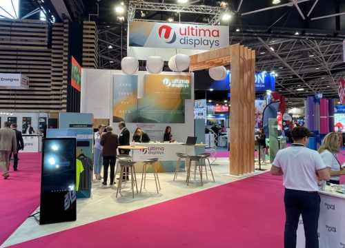 Montage d'un stand salon C!Print à Lyon 2022