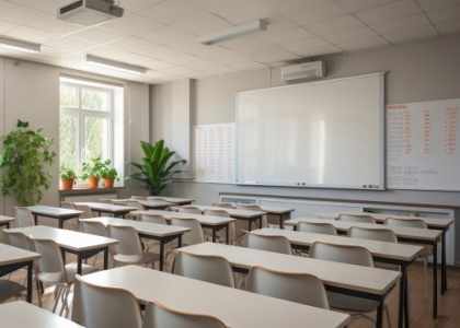 Mobilier scolaire neuf ou occasion, comment choisir des lots pour écoles ?