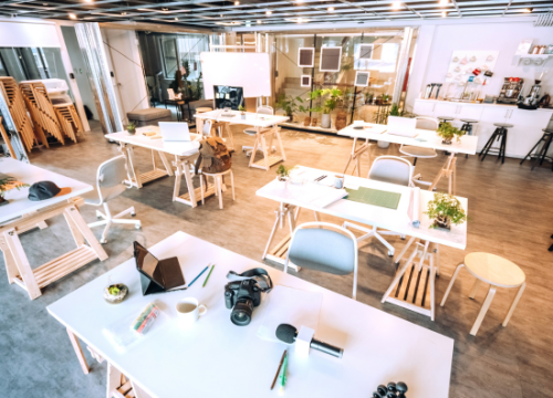 nos-agenceurs-entreprise-agencement-bureau-commerce