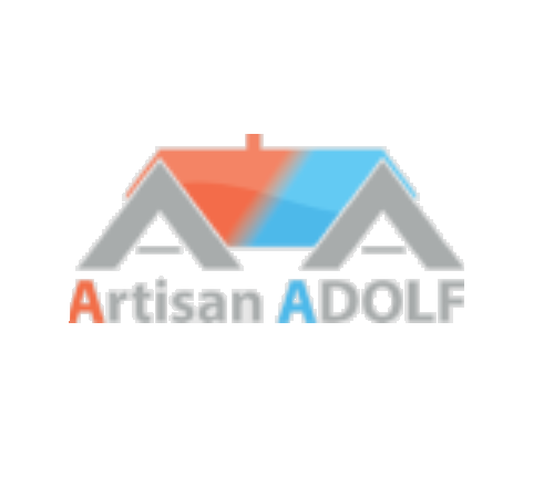Façade rénovée avec enduit, peinture et traitement hydrofuge par Artisan Façadier 83. Expertise en ravalement et travaux de façade dans le Var, pour protéger et embellir votre maison durablement.