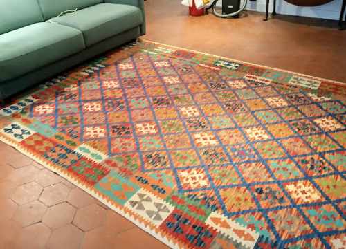 Tapis de salon dispo chez Tapis Du Luxembourg