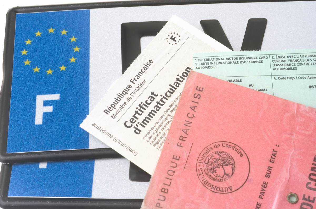 Carte Grise Nice à Domicile