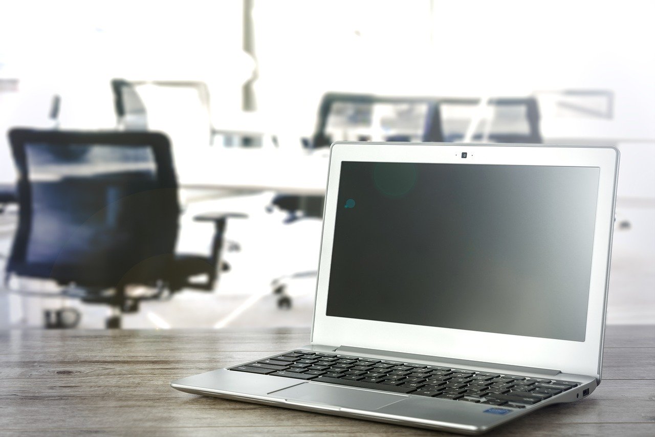 informatique et bureautique, Matériels et Services