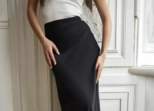 jupe satin noir