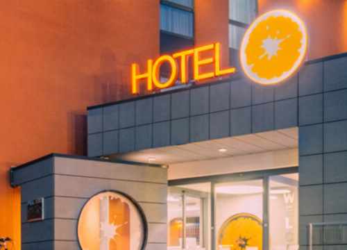 Entrée de l'Orange Hotel