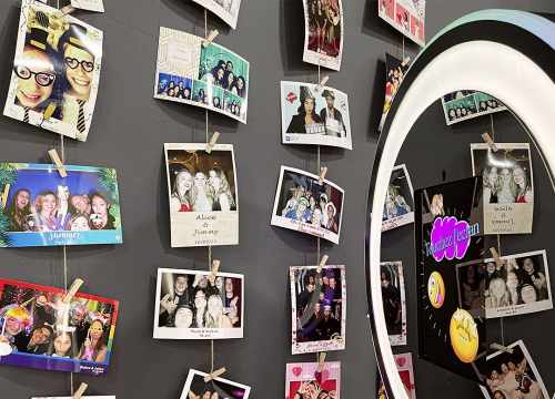 borne photobooth ring light shootnbox mur photos noir impression façon polaroid tirage papier 