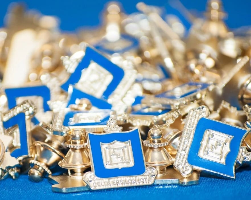 Pins-mania.com