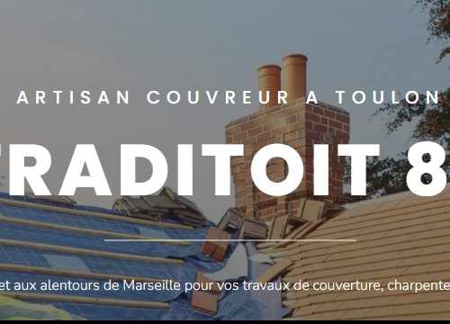 Couvreur professionnel intervenant sur une toiture pour des travaux de réparation et d'entretien en toute sécurité.