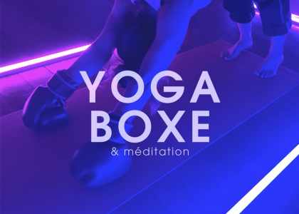 du yoga et de la boxe dans les néons