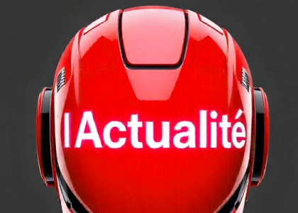 Une tête de robot rouge, qui est devenu la mascotte du site IActualité