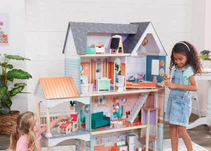 Maison de Poupée et autres Jouets